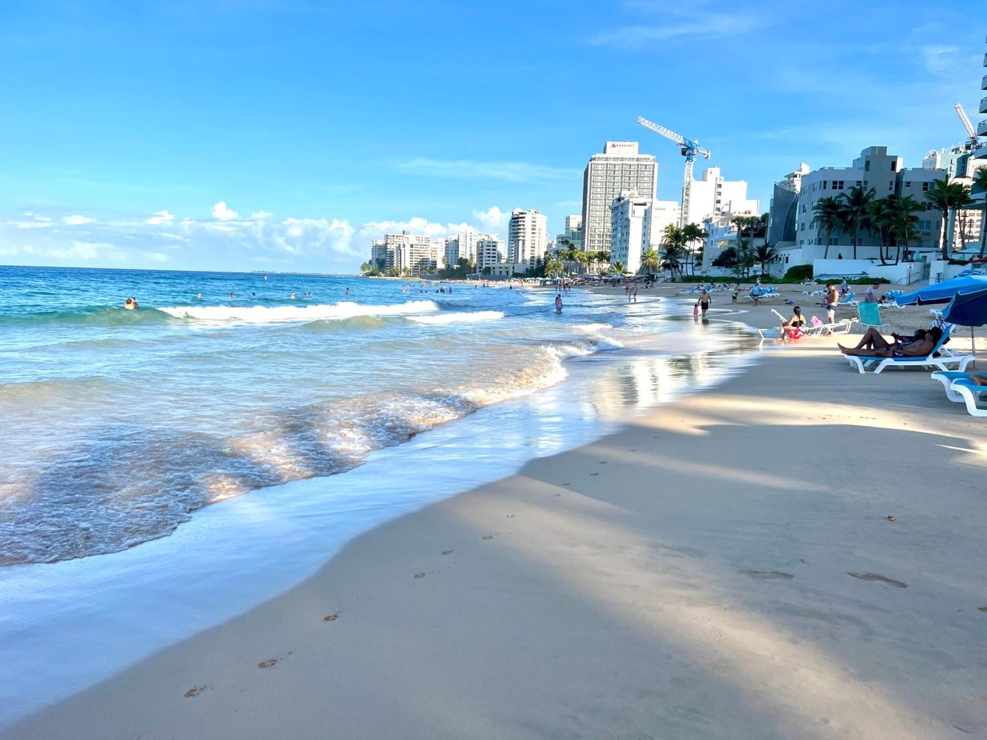 Condado Lux Oceanfront Tantra Ap